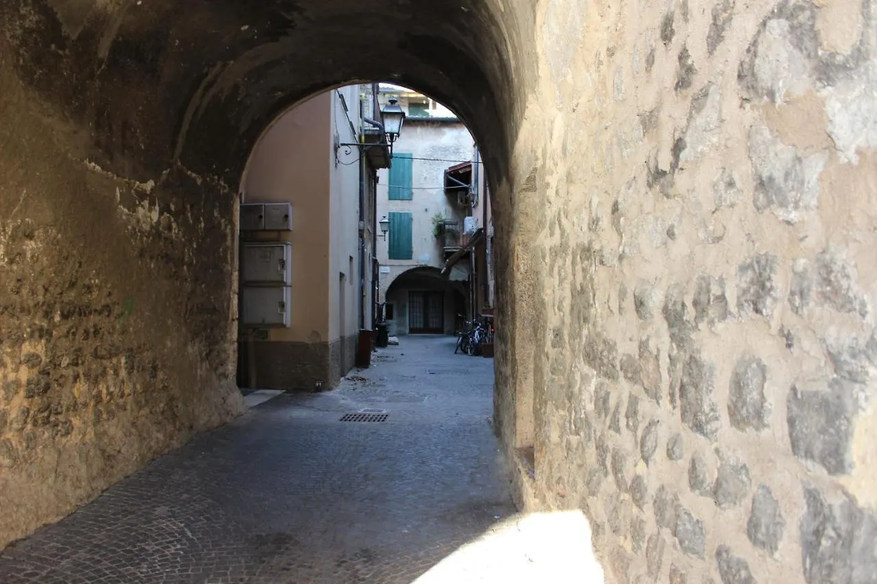 Lovelyflat II Albisano Torri Del Benaco Apartmán