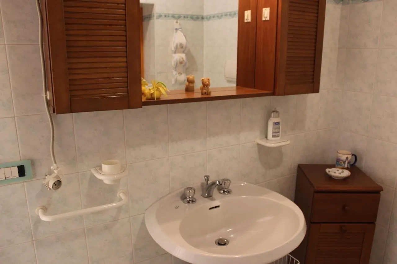 Lovelyflat II Albisano Torri Del Benaco Itálie